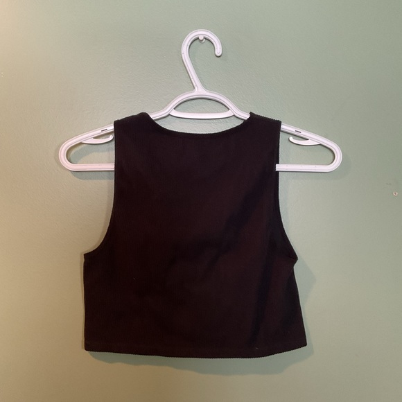 Basic Ribbed Cropped Tank - Picture 2 of 2